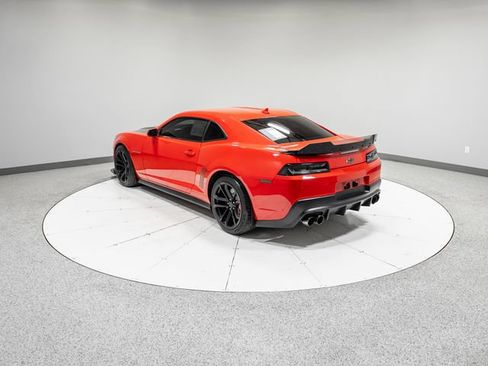 Used 2014 Chevrolet Camaro SS w/ SS Performance Package RWD image 32