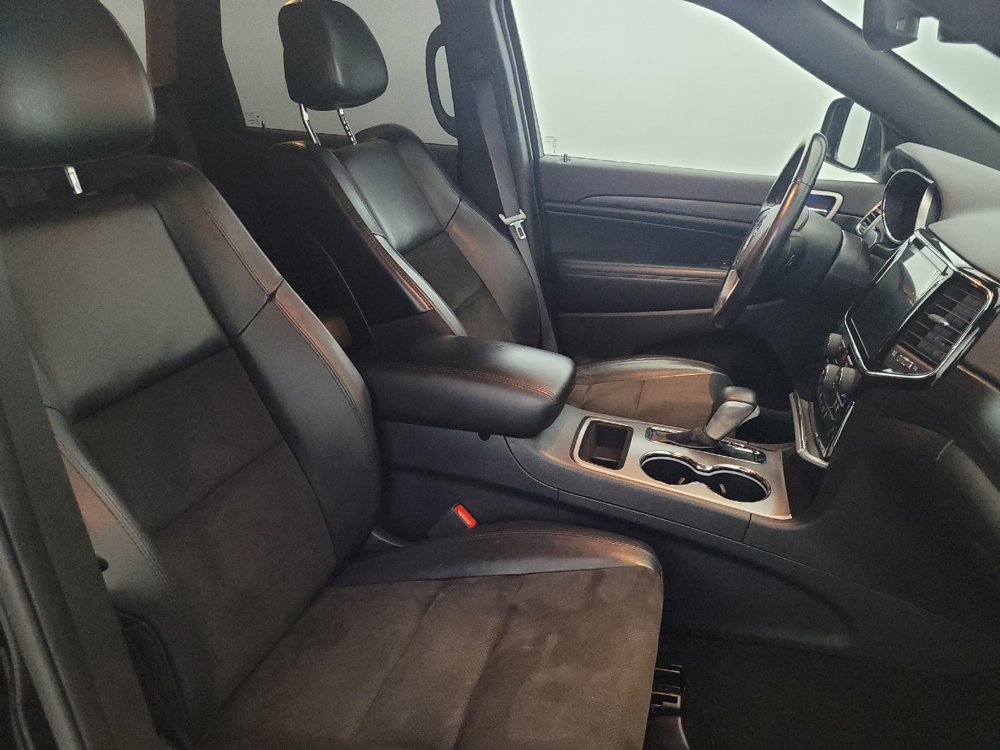 Used 2019 Jeep Grand Cherokee Altitude AWD/4WD image 21