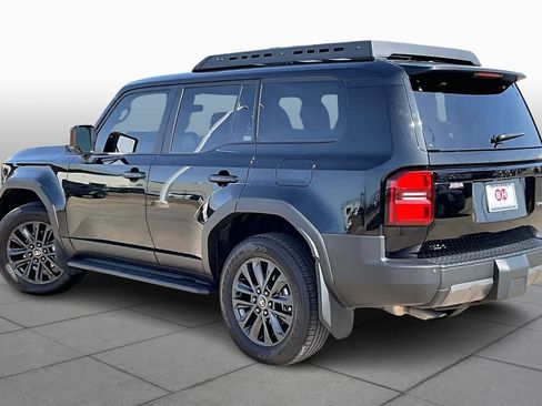 Used 2025 Toyota Land Cruiser w/ Premium Package image 12