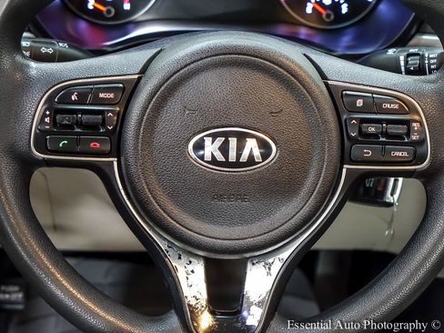 Used 2016 Kia Optima LX FWD image 18