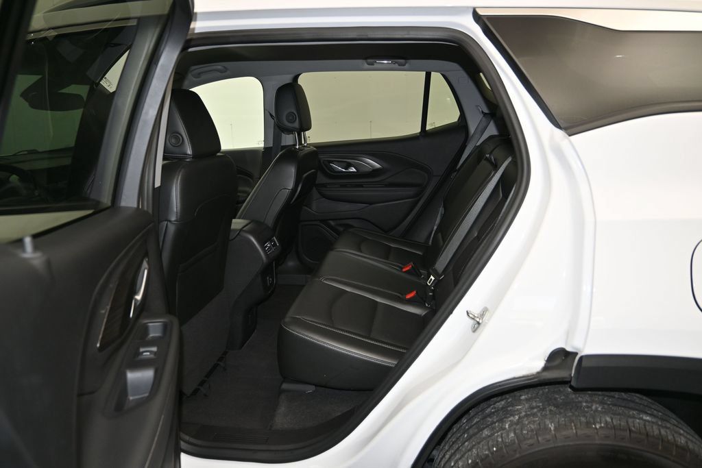 Used 2024 GMC Terrain SLT AWD/4WD image 22