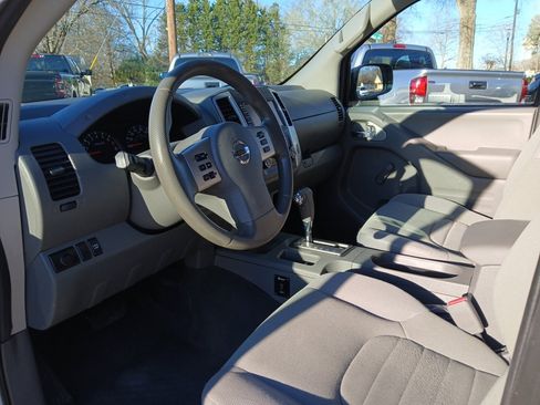 Used 2019 Nissan Frontier S image 16