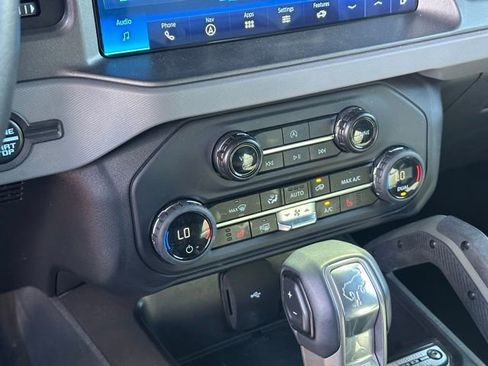Used 2024 Ford Bronco Everglades AWD/4WD image 10