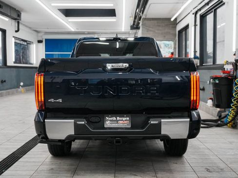 Used 2024 Toyota Tundra Limited AWD/4WD image 7