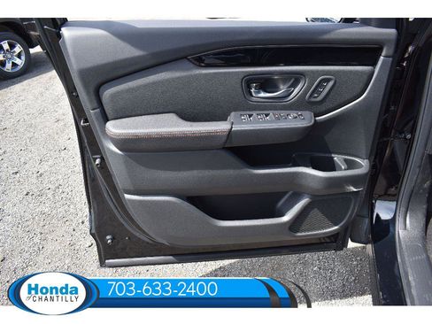 New 2026 Honda Pilot TrailSport image 26