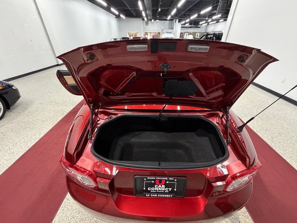 Used 2012 MAZDA MX-5 Miata Grand Touring w/ Premium Pkg RWD image 35