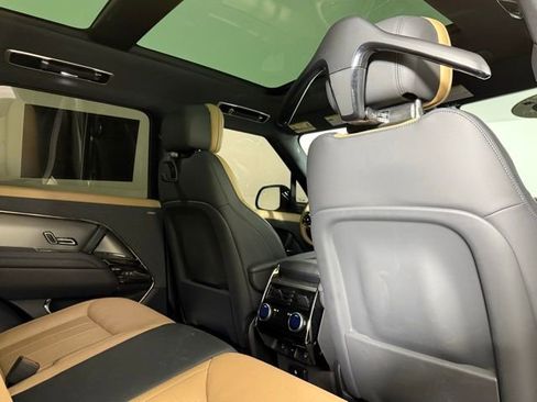 Used 2025 Land Rover Range Rover Sport Dynamic SE image 30
