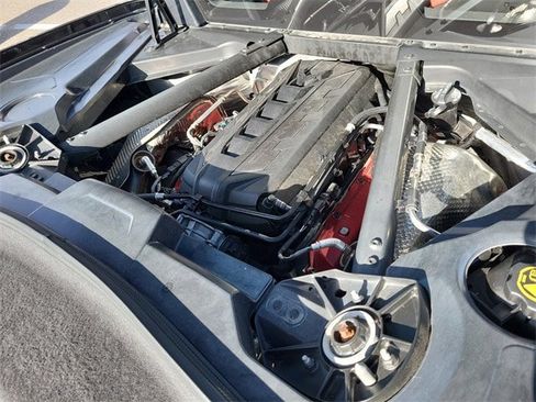 Used 2022 Chevrolet Corvette Stingray Coupe w/ Z51 Performance Package image 19