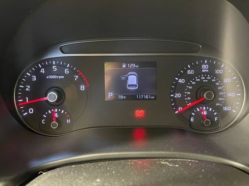 Used 2022 Kia Soul LX FWD image 5