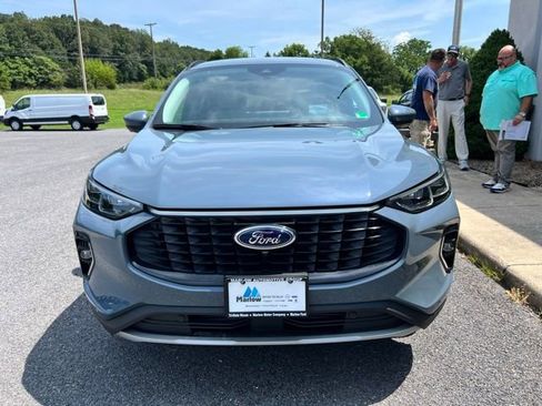 Used 2023 Ford Escape Platinum w/ Premium Technology Package image 23