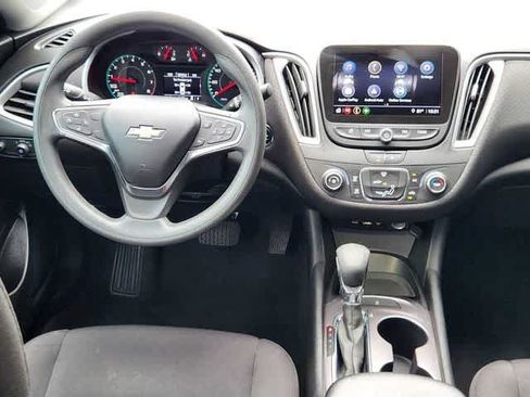 Used 2021 Chevrolet Malibu LS FWD image 26