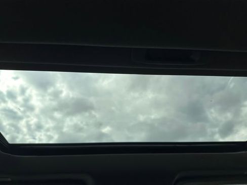 Used 2023 GMC Sierra 3500 Denali w/ Denali Ultimate Package image 12