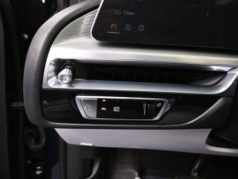 Used 2024 Cadillac Lyriq Luxury image 32