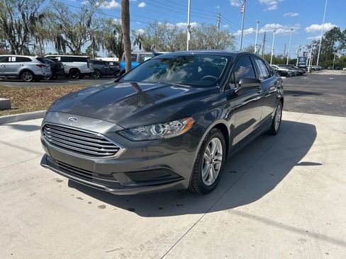Certified 2018 Ford Fusion SE w/ Fusion SE Technology Package image 8