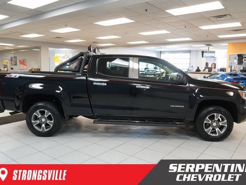 Used 2017 Chevrolet Colorado Z71 image 11