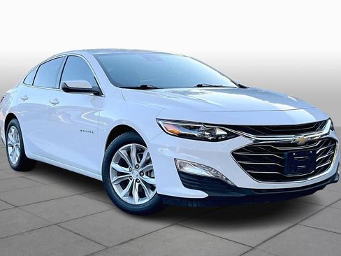 Used 2020 Chevrolet Malibu LT image 2