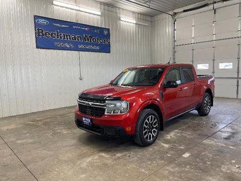 Certified 2024 Ford Maverick Lariat w/ 4K Tow Package AWD/4WD image 1