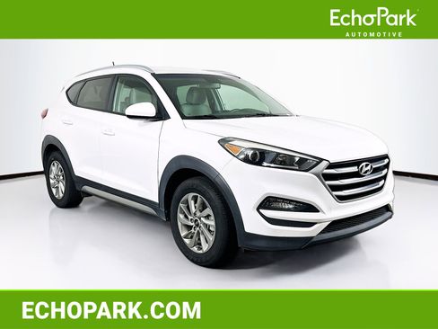 Used 2017 Hyundai Tucson SE FWD image 1