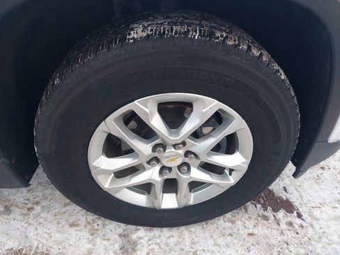 Used 2019 Chevrolet Traverse LT image 24