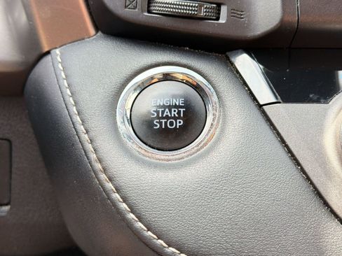 Used 2017 Toyota RAV4 Limited FWD image 22