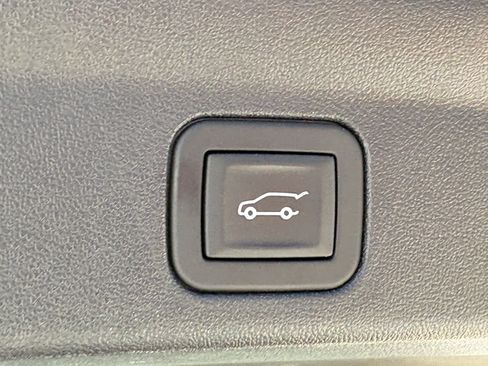 Certified 2025 Cadillac Escalade IQ Luxury 2 w/ LPO, Premium Carpet Package AWD/4WD image 11