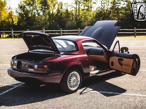Used 1995 MAZDA MX-5 Miata M-Edition image 19