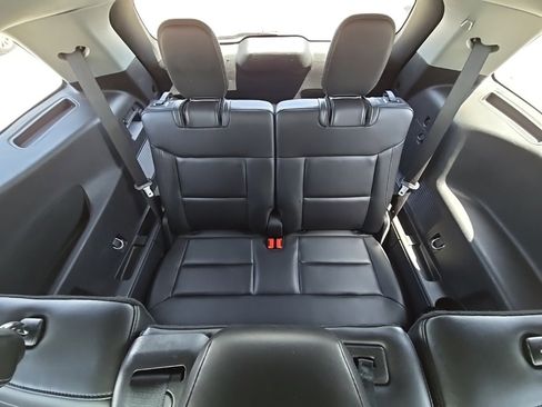 Used 2023 Ford Explorer XLT w/ Equipment Group 202A image 23