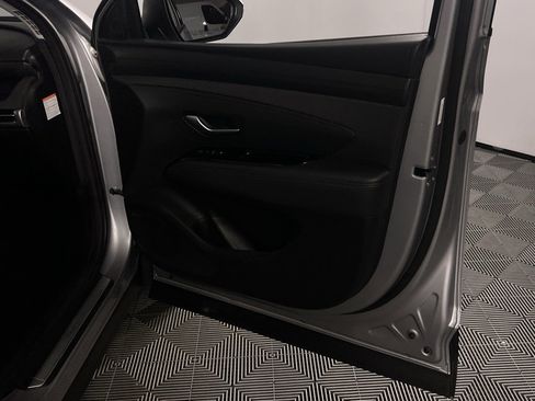 Used 2025 Hyundai Tucson Limited image 35