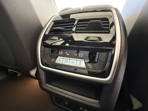 Used 2026 BMW X5 sDrive40i w/ M Sport Package RWD image 31