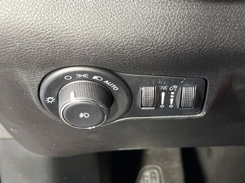 Used 2022 Jeep Compass High Altitude AWD/4WD image 10