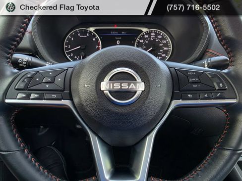 Used 2024 Nissan Sentra SR FWD image 11