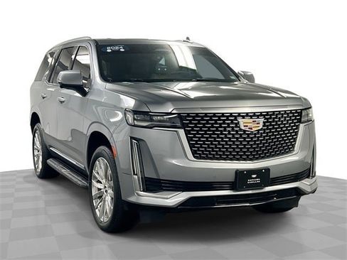 Certified 2024 Cadillac Escalade Premium Luxury image 43