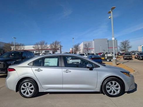 New 2026 Toyota Corolla LE image 3