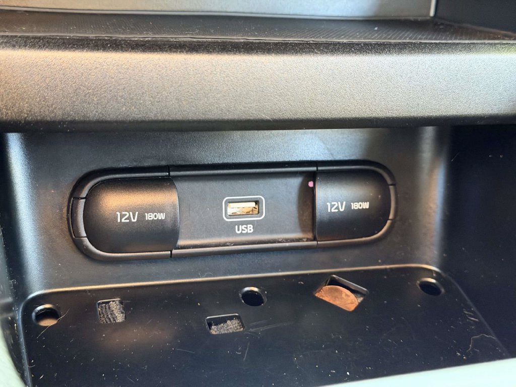 Used 2023 Kia Forte LXS w/ LXS Technology Package FWD image 28