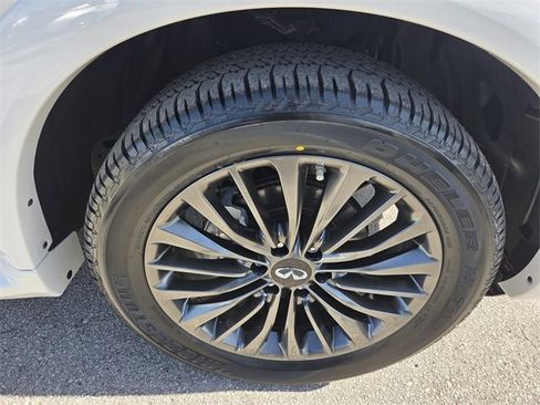 Certified 2023 INFINITI QX80 Premium Select w/ Cargo Package image 9