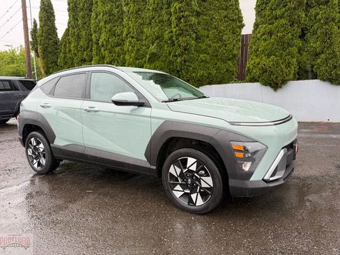 Used 2025 Hyundai Kona SEL AWD/4WD image 1