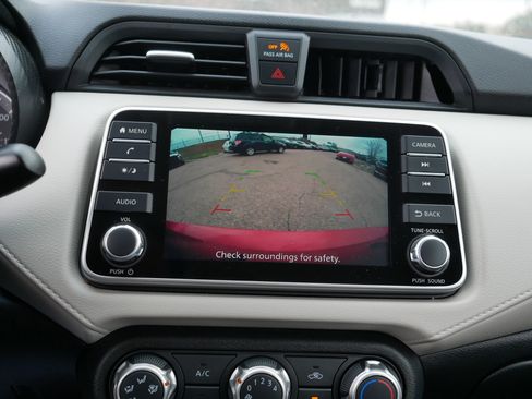 Used 2021 Nissan Versa SV image 26