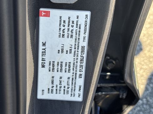 Used 2018 Tesla Model 3 Long Range image 35