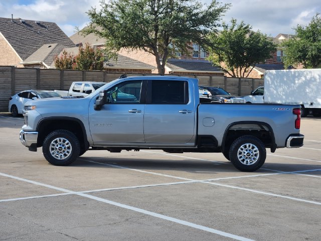 Used 2024 Chevrolet Silverado 2500 LT w/ Convenience Package AWD/4WD image 12