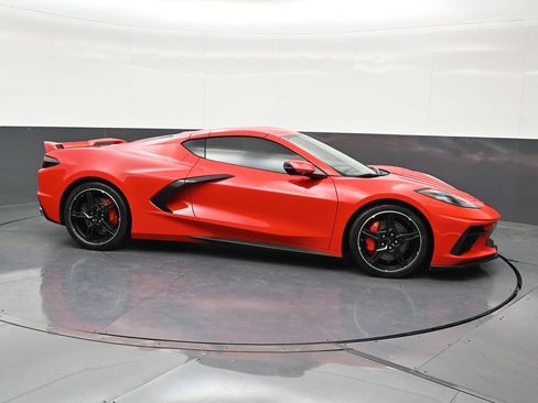 Used 2021 Chevrolet Corvette Stingray Premium Cpe w/ Z51 Performance Package image 7