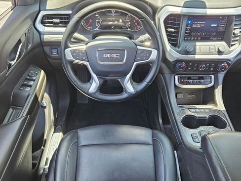 Used 2023 GMC Acadia SLT w/ Elevation Edition image 9