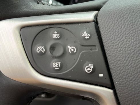 Used 2022 GMC Terrain SLT w/ Tech Package image 17