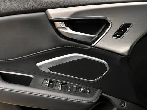 Used 2024 Acura RDX SH-AWD image 26