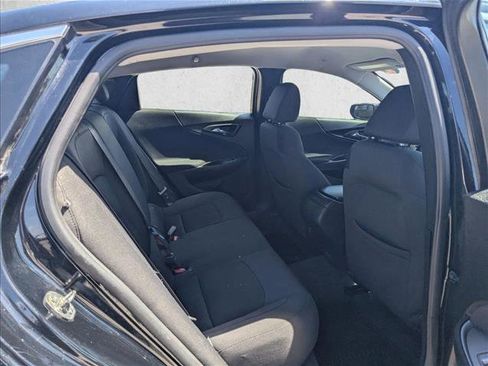 Used 2021 Chevrolet Malibu LS image 17