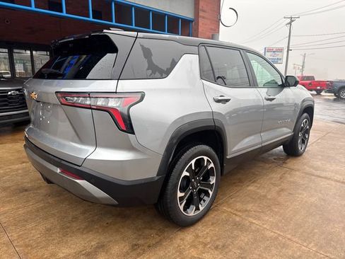 Certified 2025 Chevrolet Equinox LT w/ Safety and Technology Package image 11