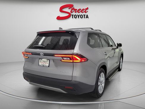 Certified 2026 Toyota Grand Highlander AWD image 4