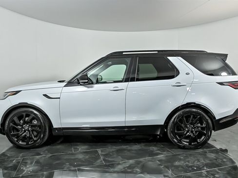 Used 2023 Land Rover Discovery S R-Dynamic AWD/4WD image 6