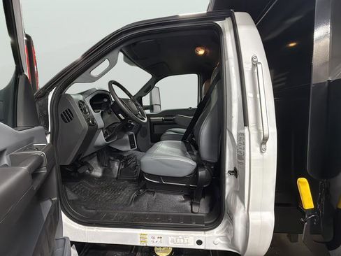 New 2025 Ford F650 2WD Regular Cab Super Duty image 28