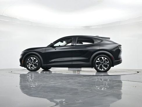 Used 2025 Ford Mustang Mach-E Select image 35