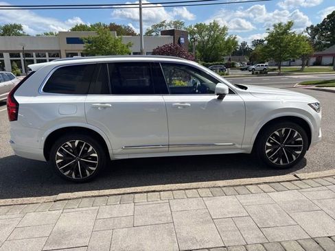 Used 2025 Volvo XC90 B6 Plus AWD/4WD image 6
